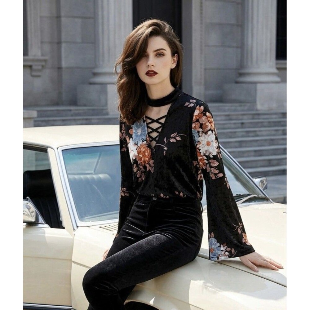 Current Project Women’s L Velvet Dark Floral Lace Up Black Romantic WhimsiGoth